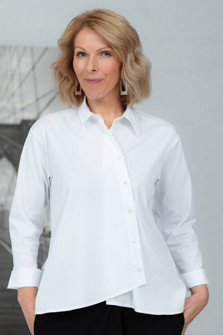 Galla blouse with diagonal front closure, white