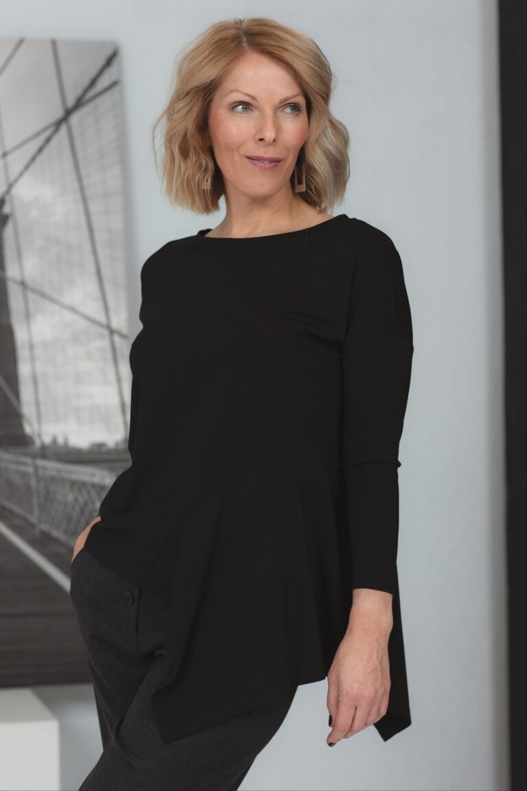 Black blouse with asymmetric flounce Dozo