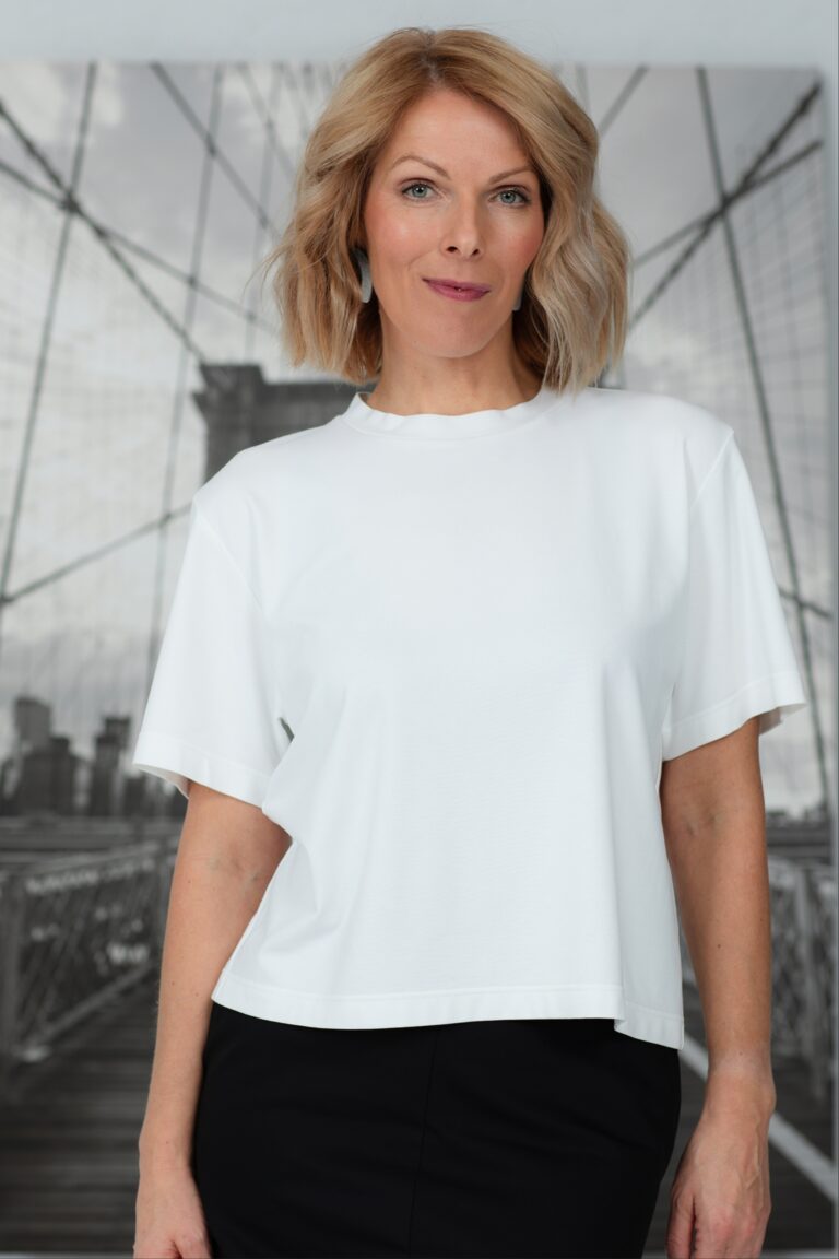 White viscose T-shirt Mikata