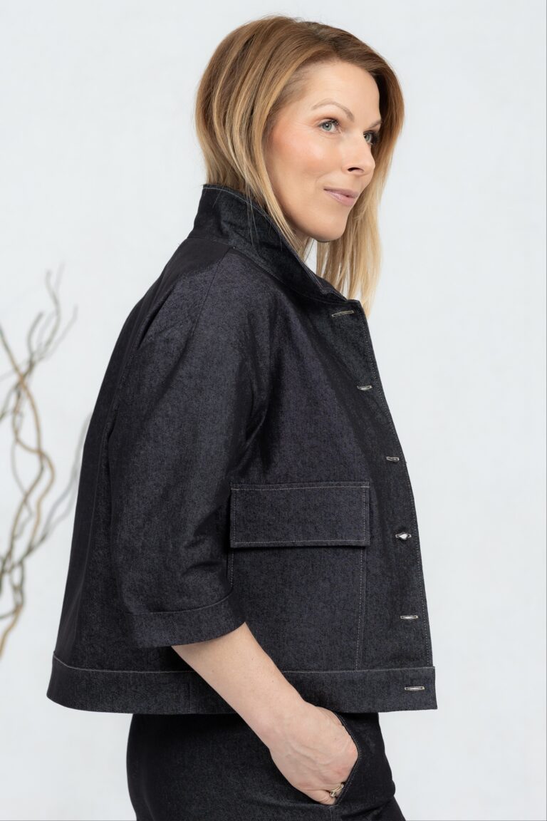 Tomo, loose-fit denim jacket with contrasting stitching