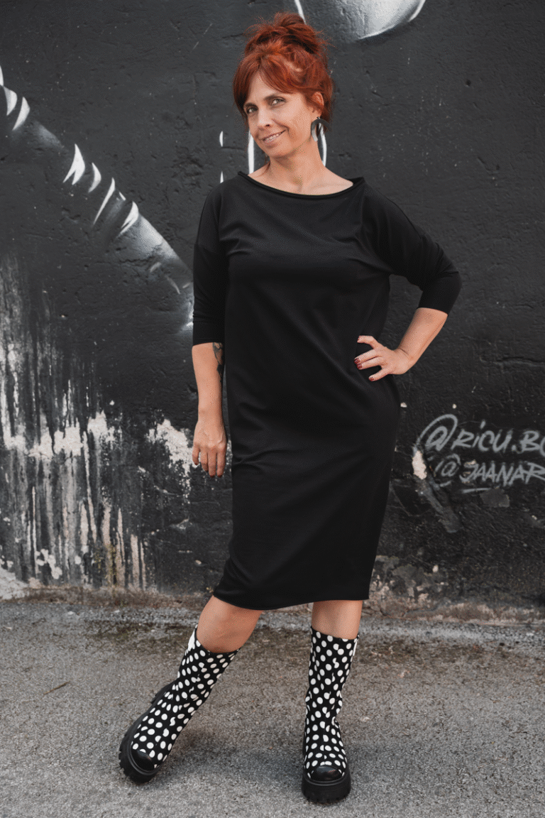 Simple black dress Benri
