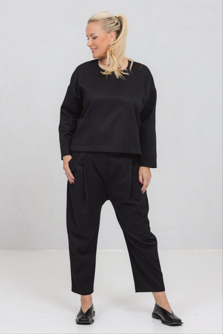 Textured blouse Daikon + Textured trousers Tekido