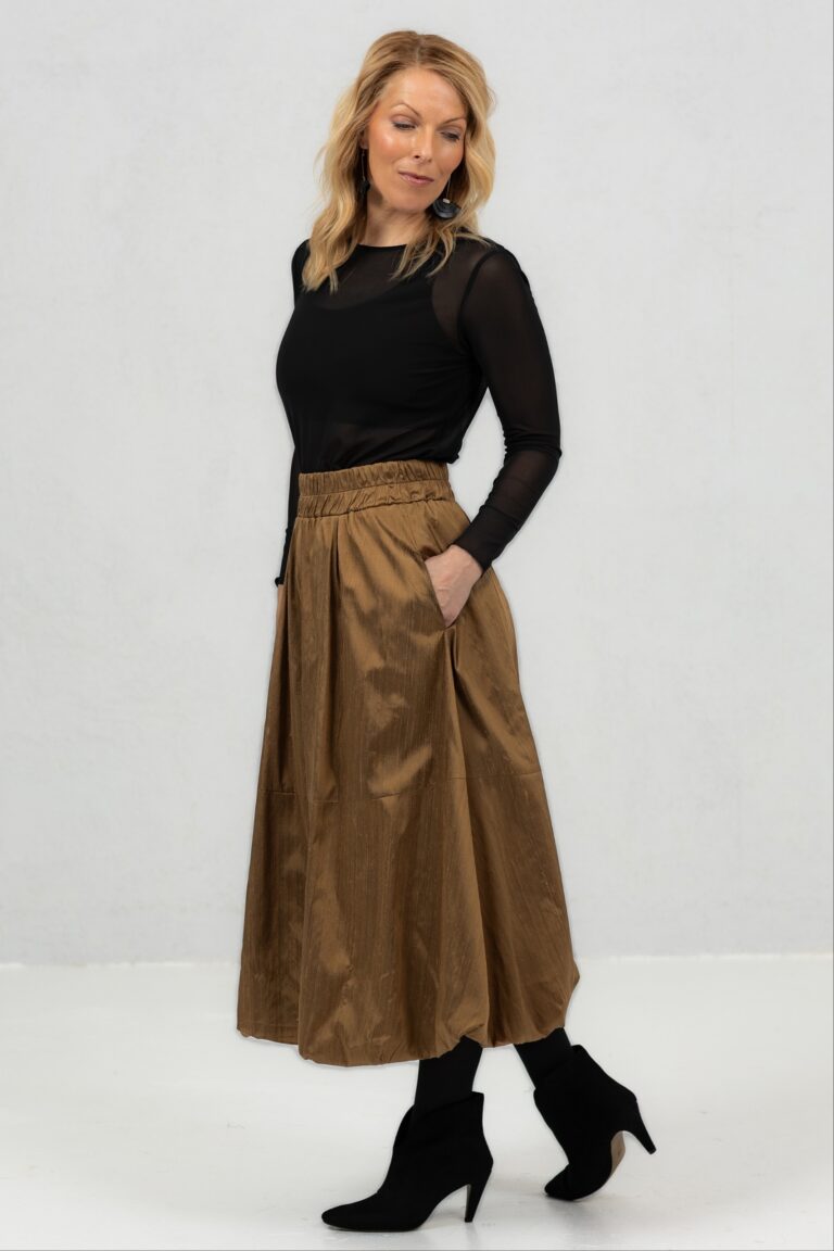 Gold balloon skirt Casyr + reticule top Emi