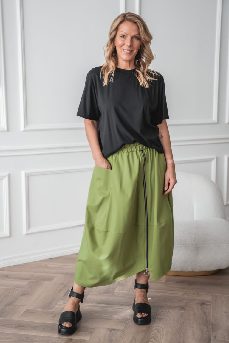 Midi skirt in lime green with zipper Kami