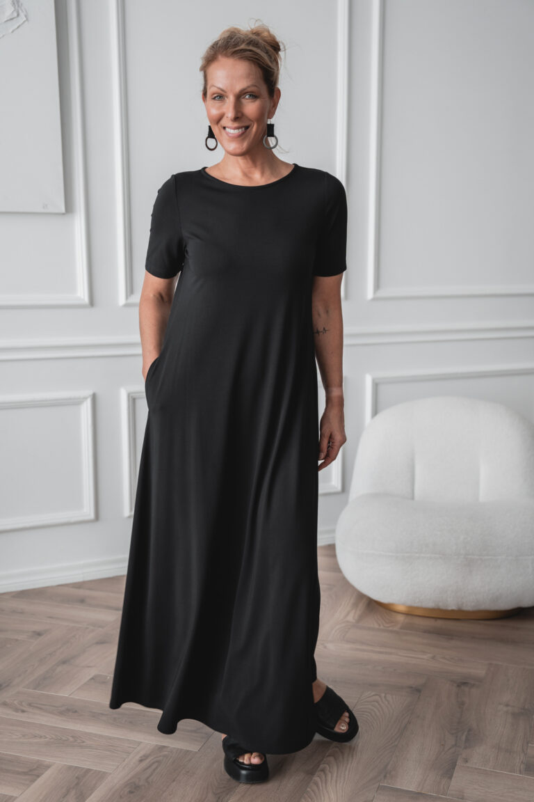 Black viscose liver dress Umeko