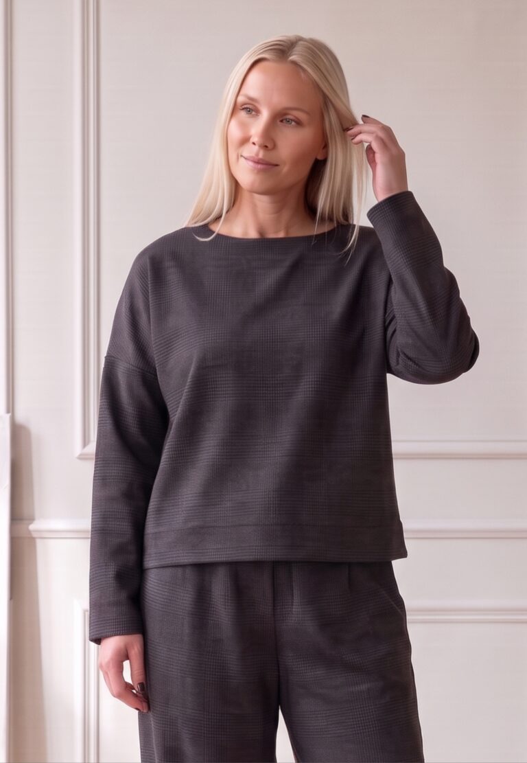 Hada Checkered Blouse + Youso Checkered Wide-Leg Pants